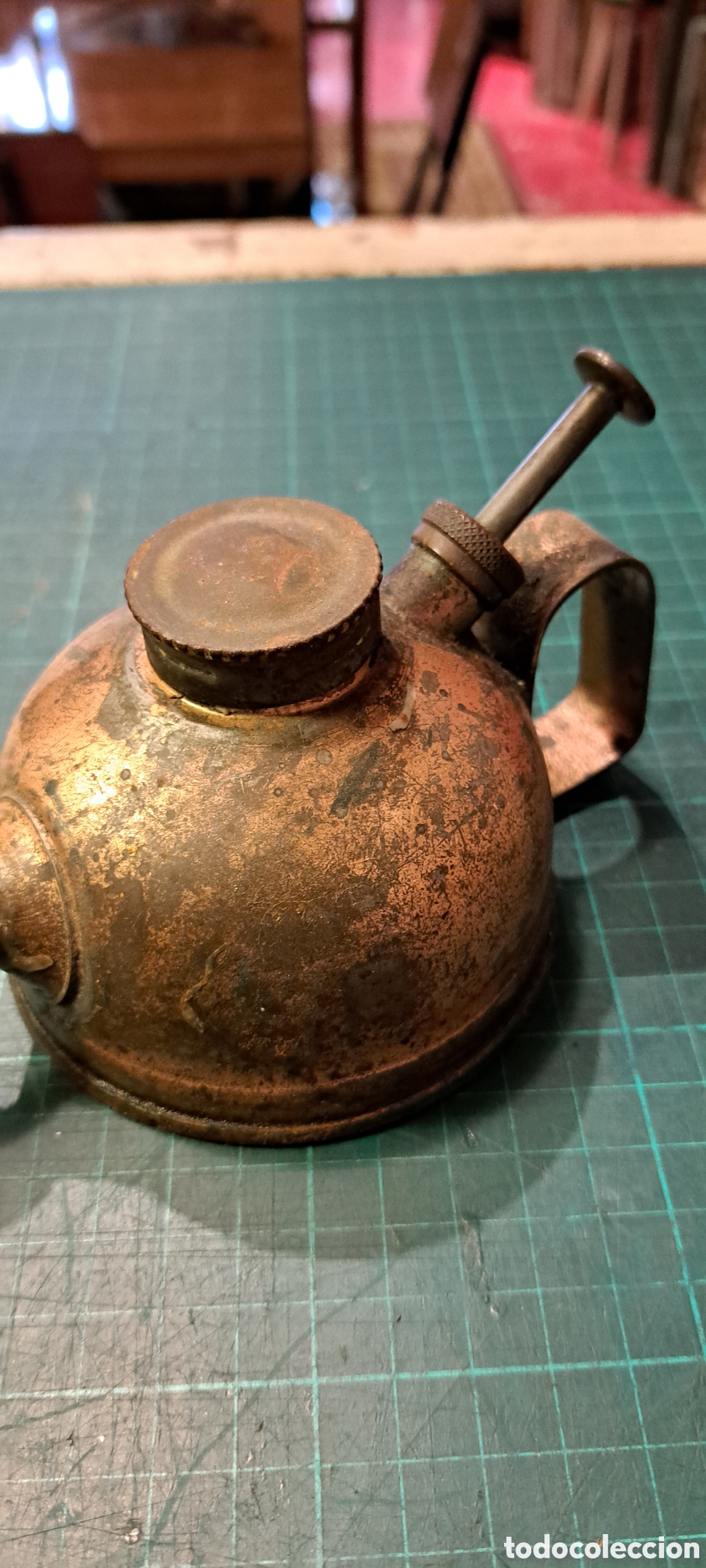 Antig&uuml;edades: Aceitera bronce antigua - Foto 7