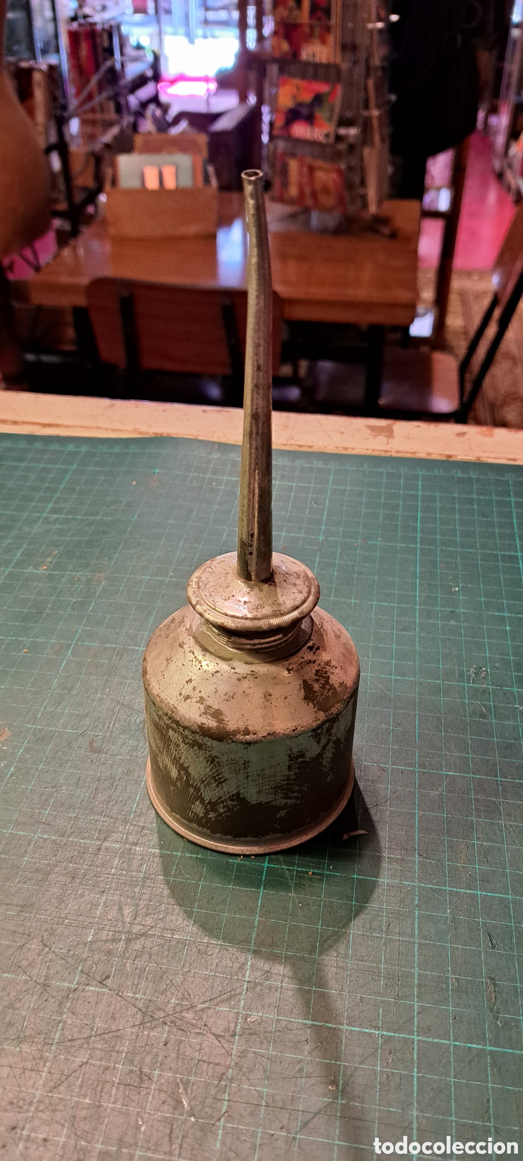 Antig&uuml;edades: Aceitera antigua taller - Foto 2
