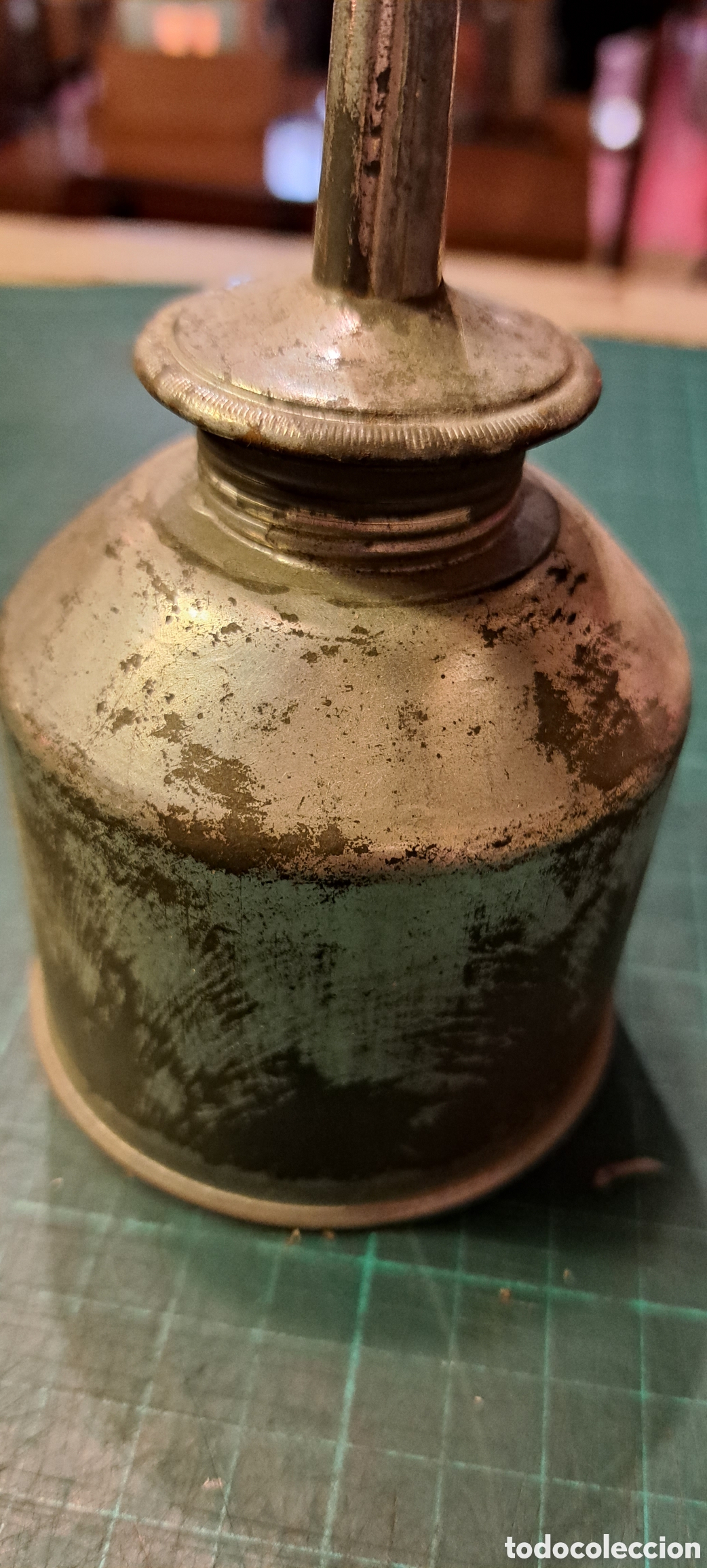 Antig&uuml;edades: Aceitera antigua taller - Foto 1