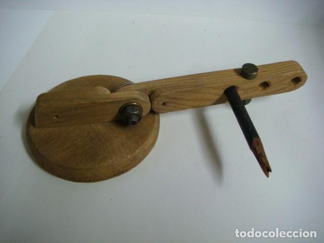 Antig&uuml;edades: COMPAS ANTIGUO DE CARPINTERO EN MADERA-CAJ-G-N&ordm;-15 - Foto 1
