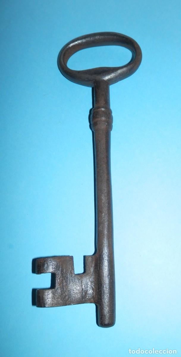 Antig&uuml;edades: LLAVE VINTAGE DE HIERRO - Foto 1
