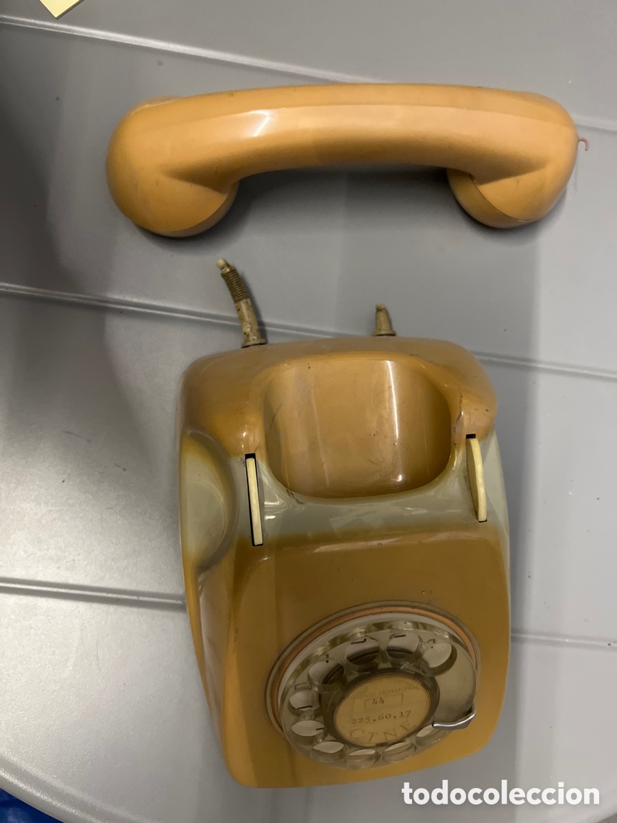Tel&eacute;fonos: T5/2/10. TELEFONO ANTIGUO DE RULETA - Foto 3