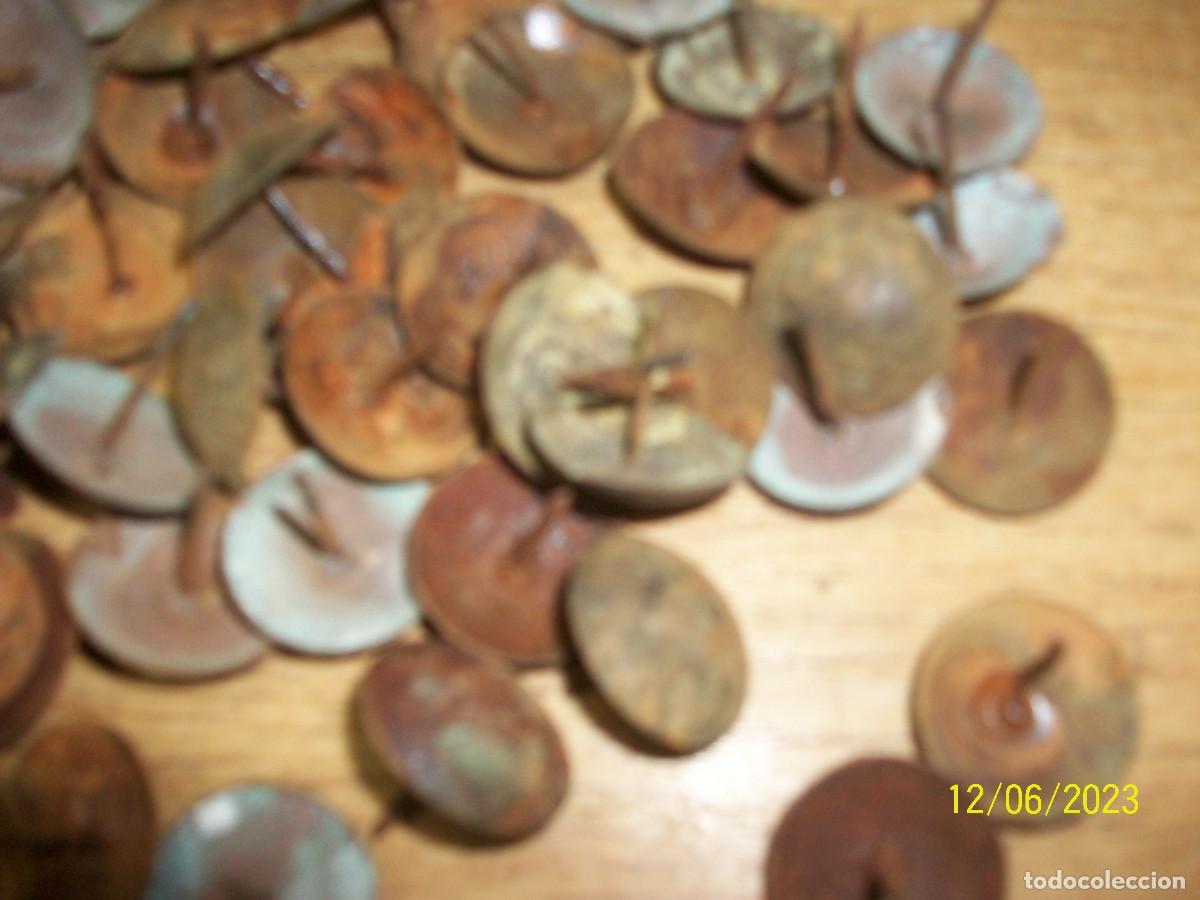 Antig&uuml;edades: LOTE DE 118 CHINCHETAS/CLAVOS DE BRONCE - Foto 2