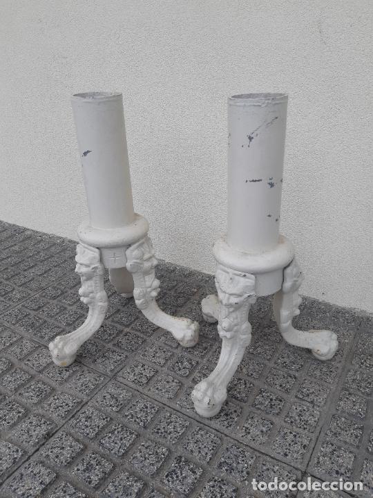 Antig&uuml;edades: BASES EN HIERRO VICTORIANAS TRES PIES - Foto 1