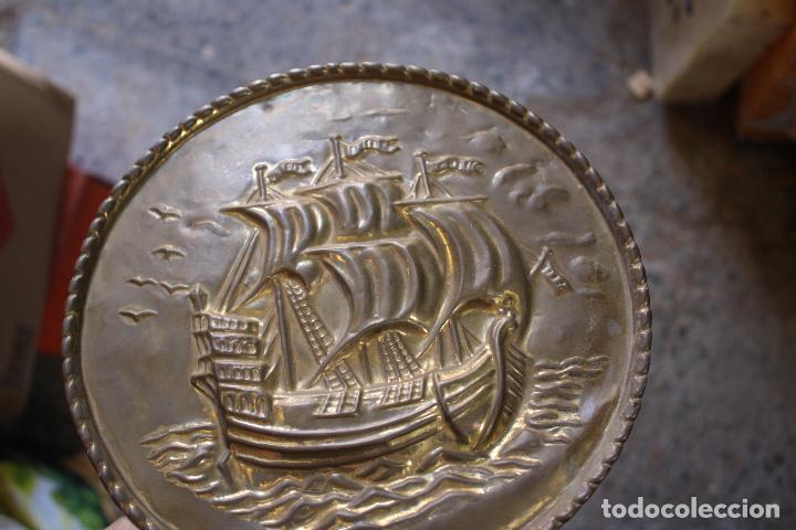 Antig&uuml;edades: chapa barco de lat&oacute;n - c104 - Foto 3
