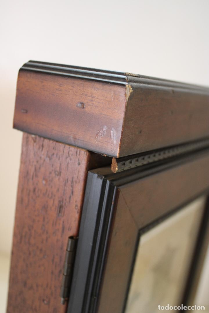 Antig&uuml;edades: cuelgallaves de madera - Foto 3