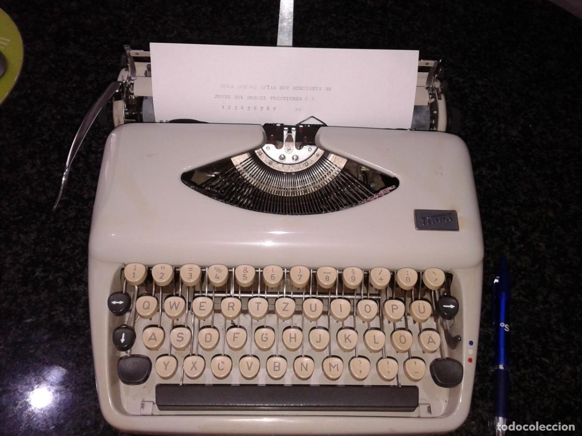Máquina de Escribir Tippa Amarilla