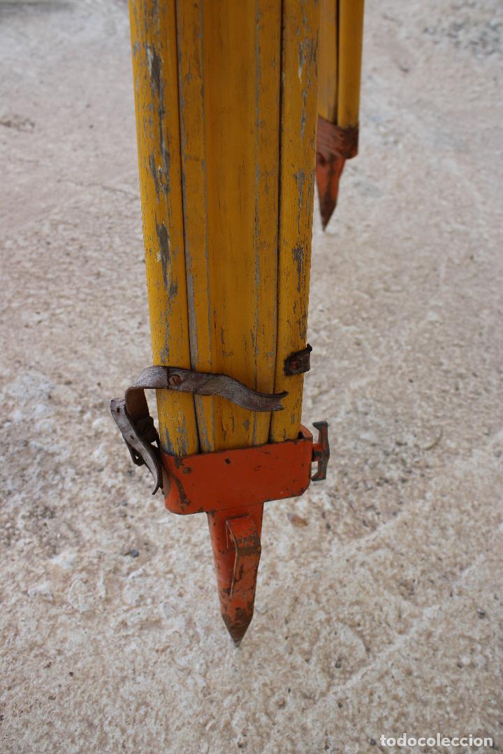 Antig&uuml;edades: tripode antiguo - Foto 3