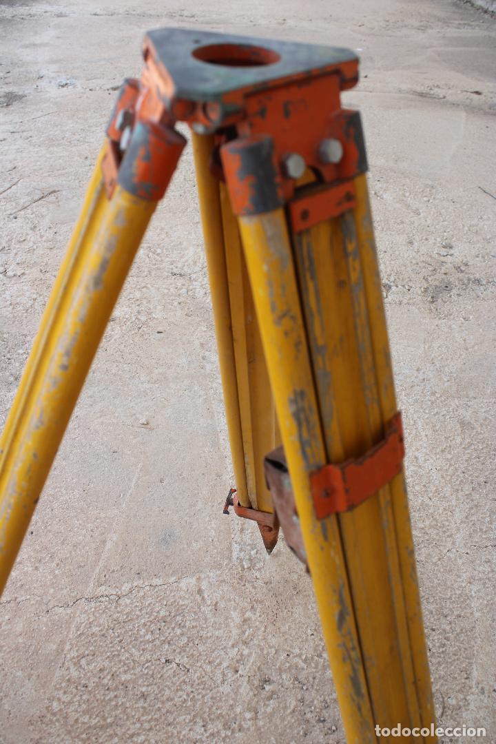 Antig&uuml;edades: tripode antiguo - Foto 5