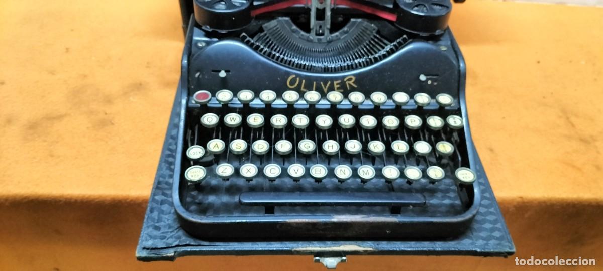 Antig&uuml;edades: maquina de escribir oliver - Foto 6