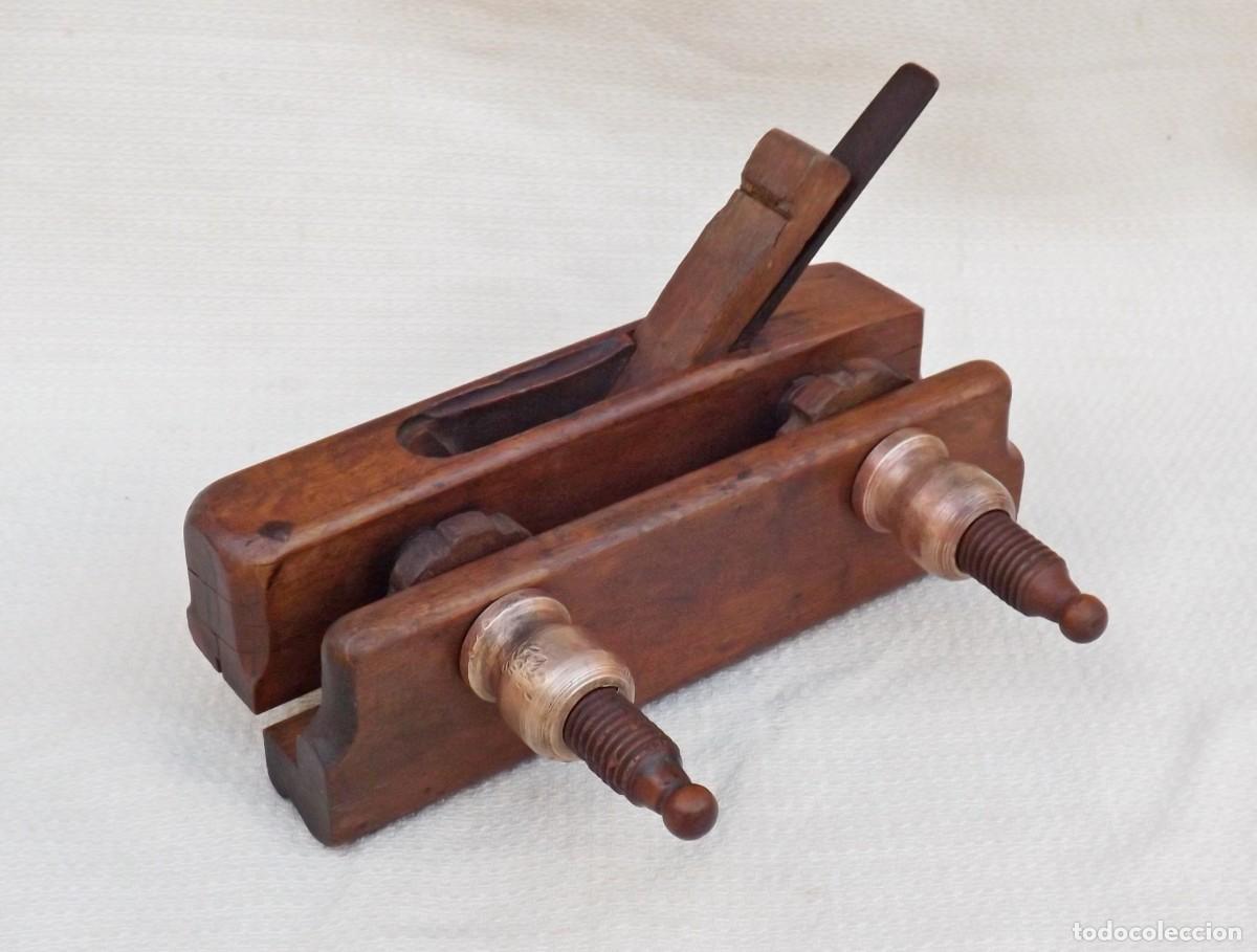Antig&uuml;edades: ANTIGUO CEPILLO ACANALADOR DE CARPINTERO - Foto 2