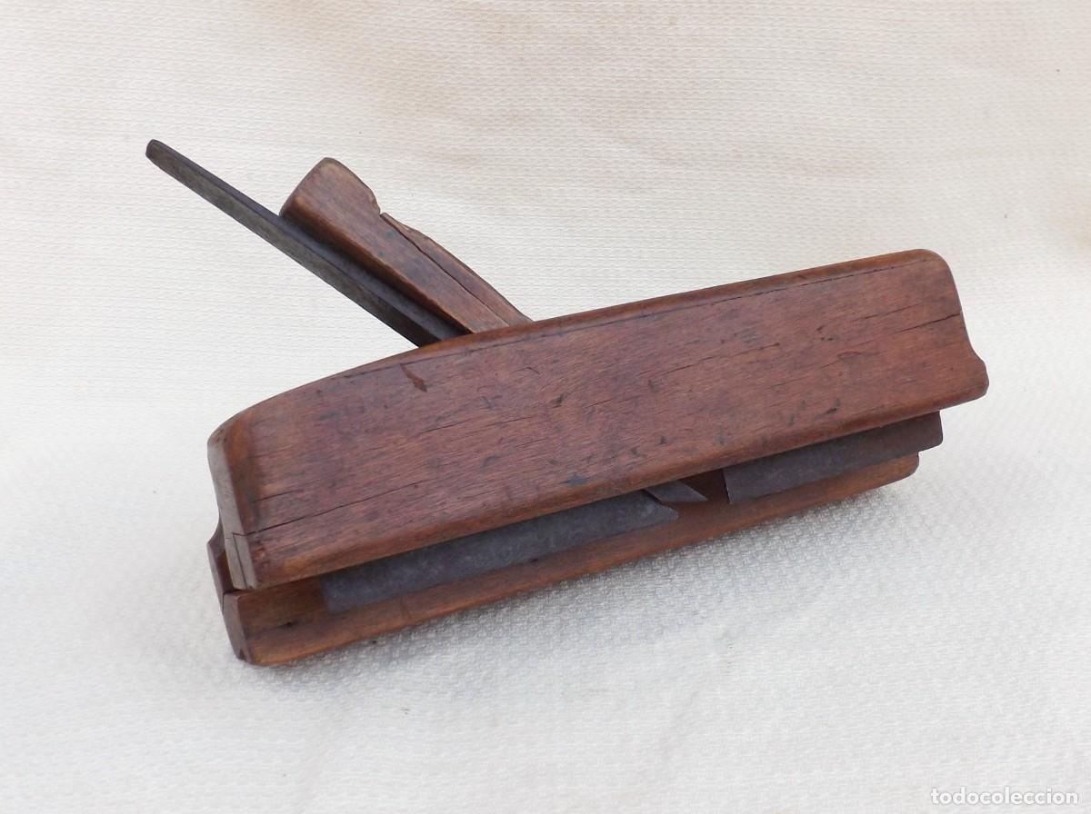 Antig&uuml;edades: ANTIGUO CEPILLO ACANALADOR DE CARPINTERO - Foto 9