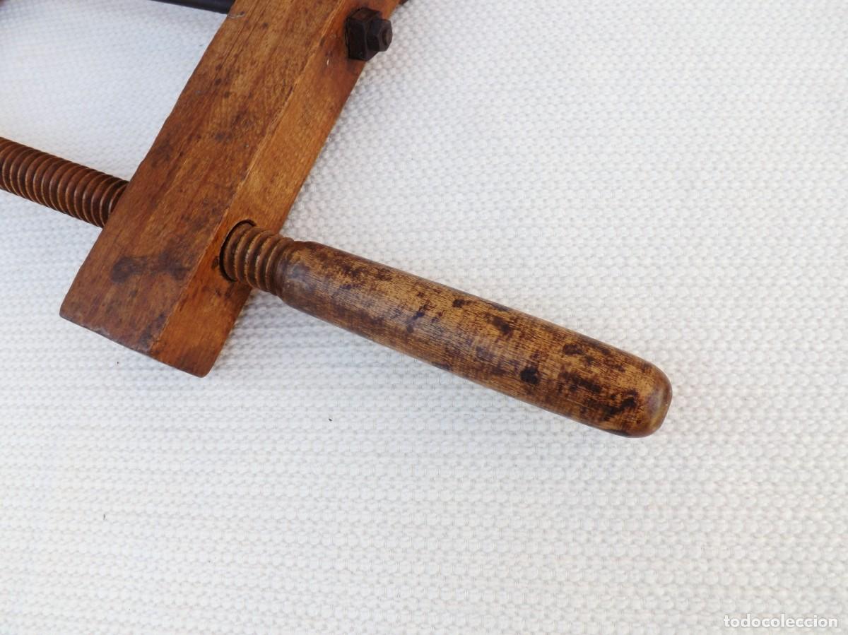 Antig&uuml;edades: ANTIGUO SARGENTO, GATO DE MADERA DE CARPINTERO - Foto 3