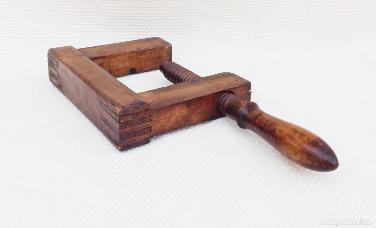 Antig&uuml;edades: ANTIGUO SARGENTO, GATO DE MADERA DE CARPINTERO - Foto 4