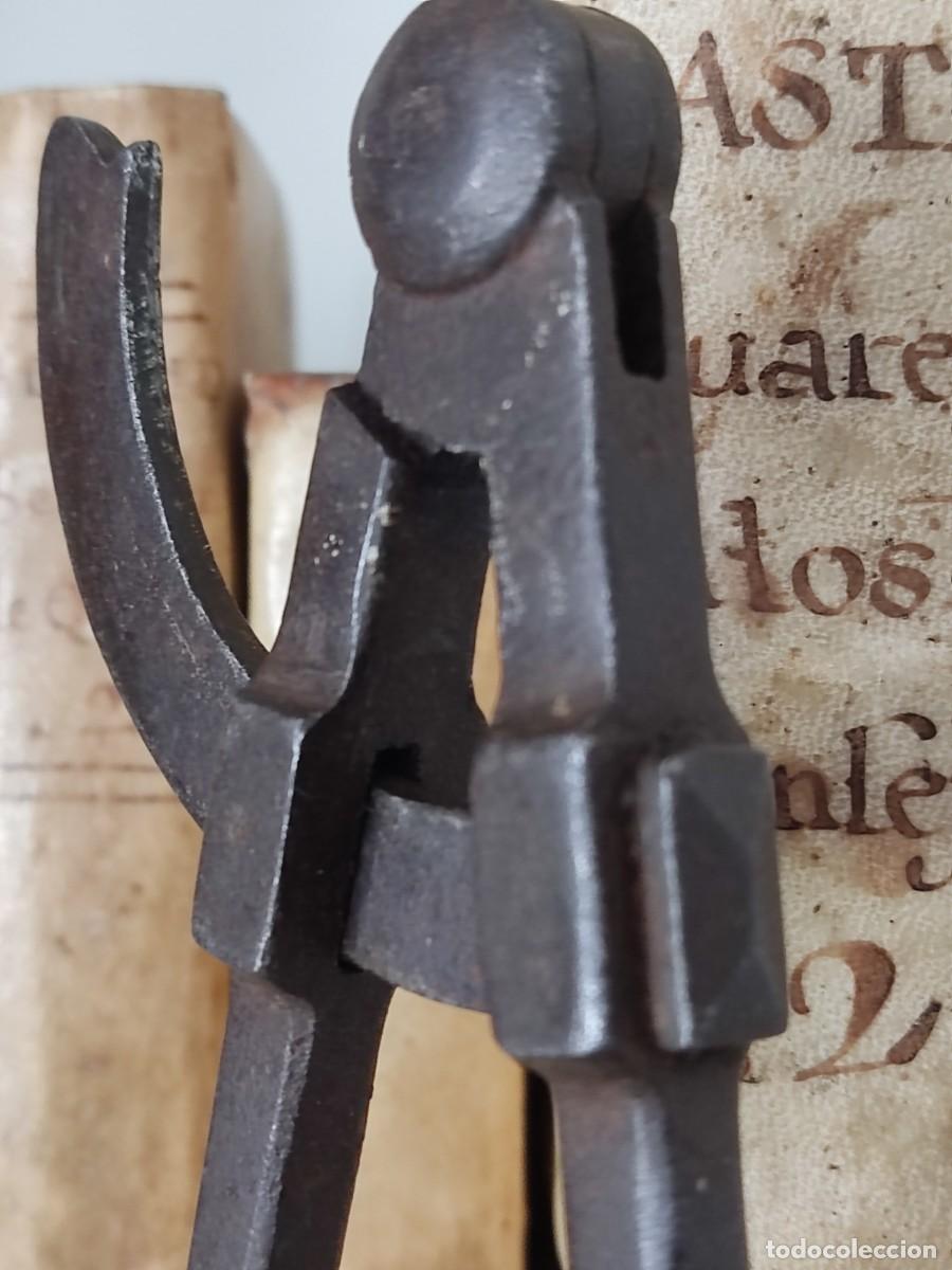 Antig&uuml;edades: ANTIGUO COMP&Aacute;S DE HIERRO - Foto 7
