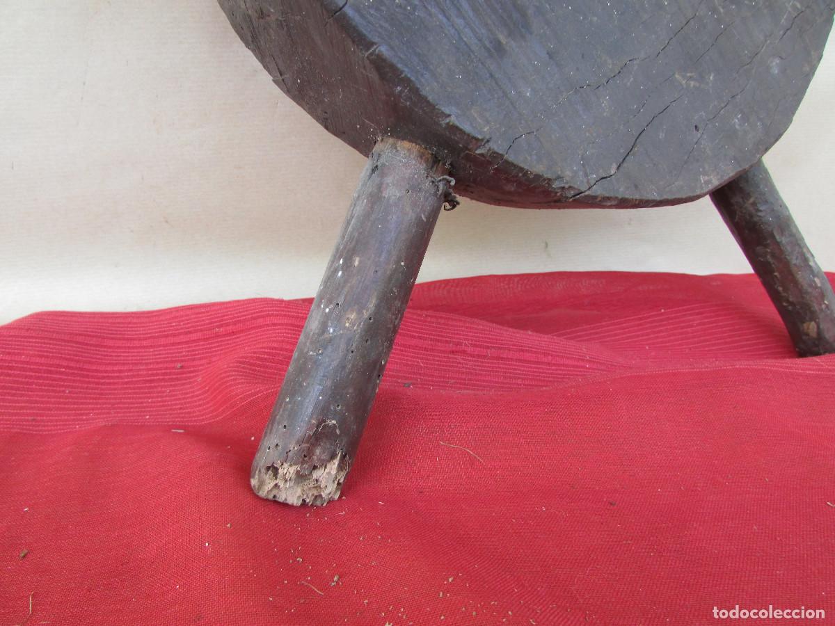 Antig&uuml;edades: Tim&oacute;n antiguo r&uacute;stico y humilde. Madera de casta&ntilde;o. 46 cms - Foto 4