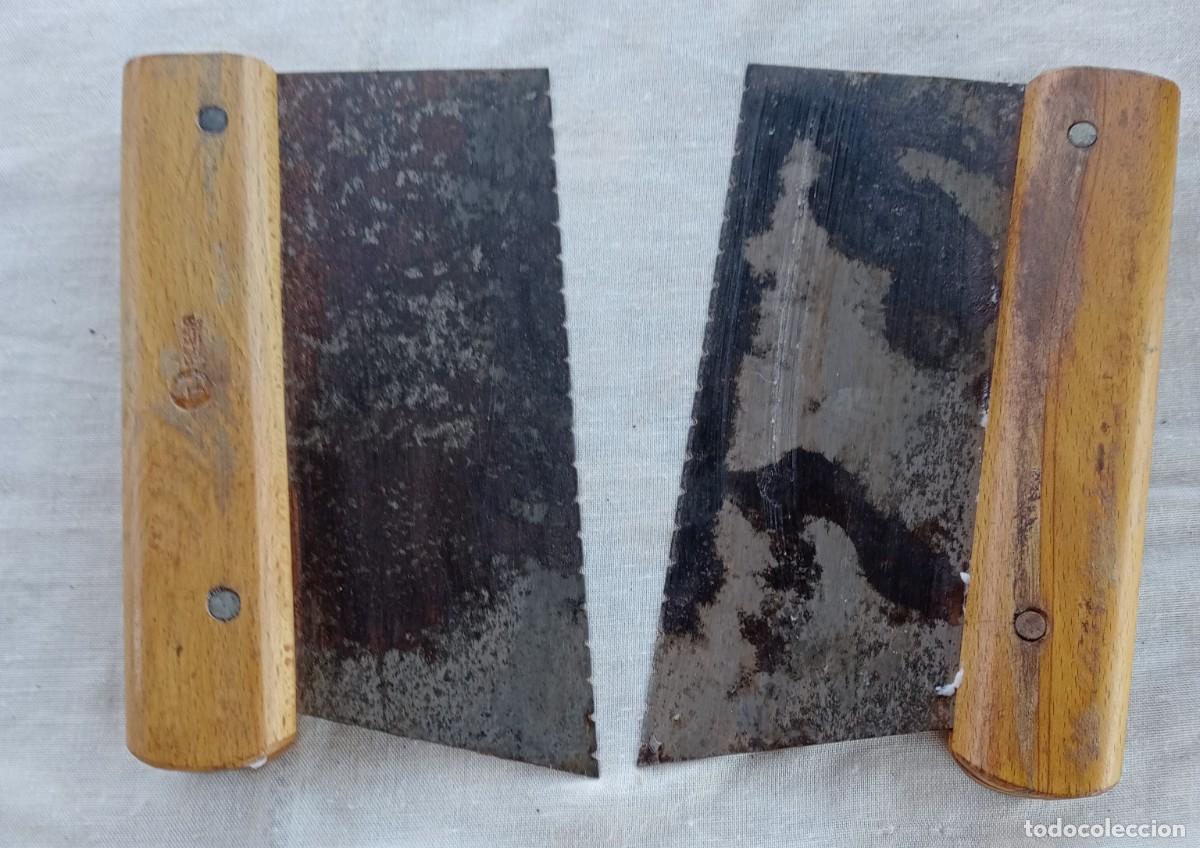 Antig&uuml;edades: 2 ESPATULAS , RASQUETAS DE PARED ACESA, - Foto 1