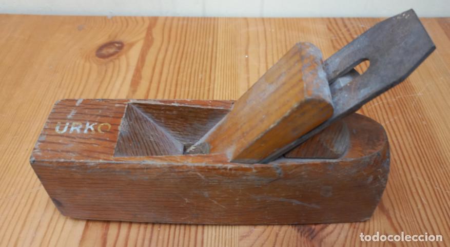 Antig&uuml;edades: CEPILLO DE CARPINTERO URKO, MADERA - Foto 1