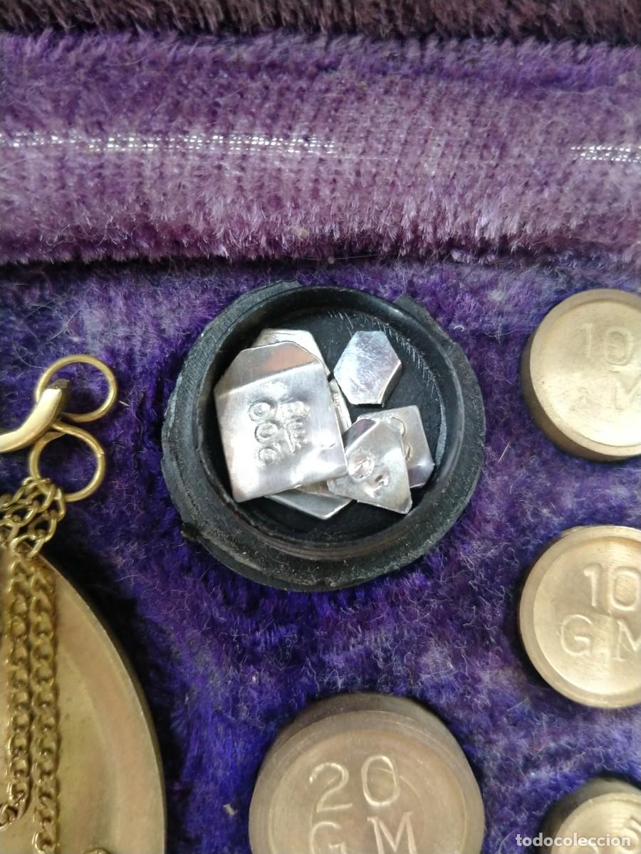 Antig&uuml;edades: Balanza de joyas y monedas - Foto 7