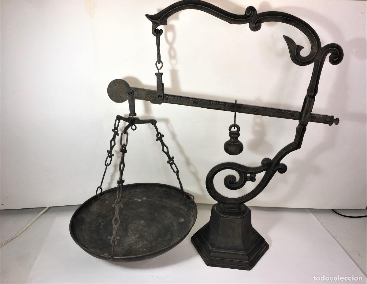 Antig&uuml;edades: ANTIGUA BALANZA DE BRONCE MODERNISTA - Foto 2