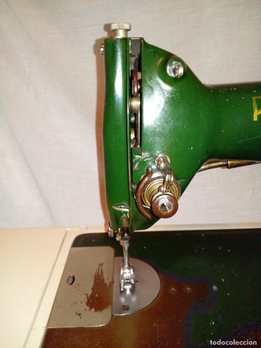 Antig&uuml;edades: maquina de coser REFREY - Foto 15