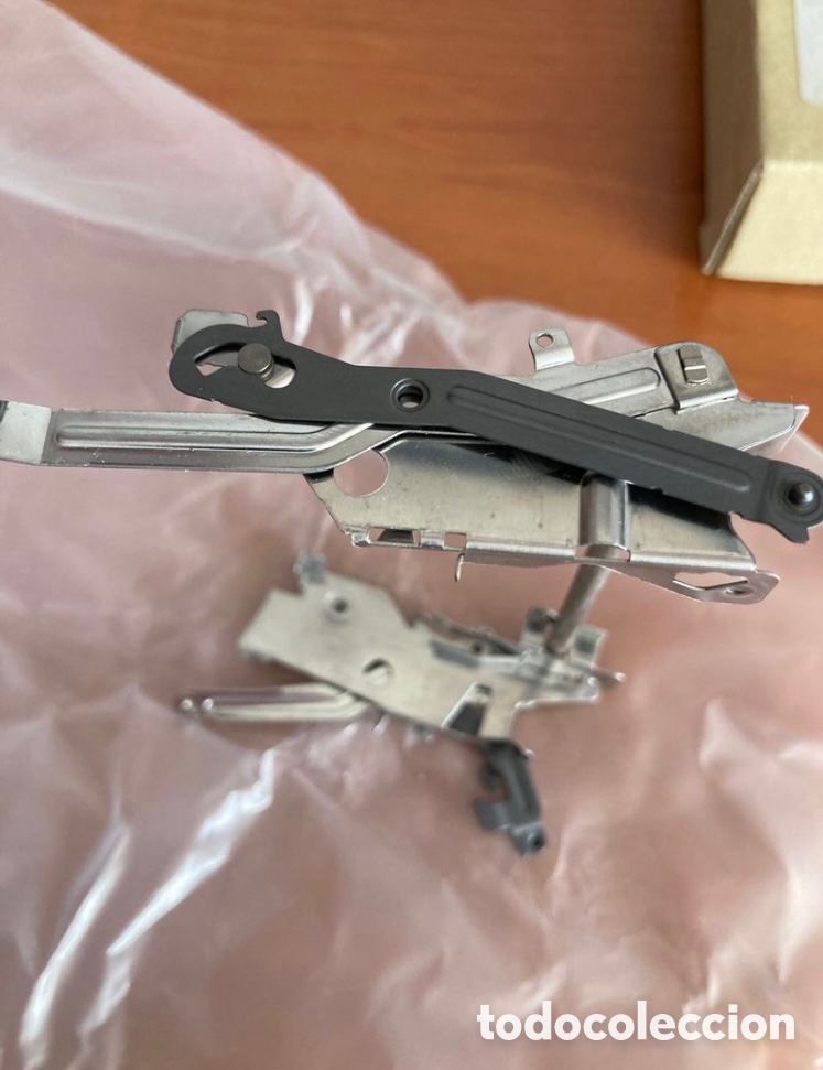 Antig&uuml;edades: Compartimento Sony x-3949-153-3 - Foto 3
