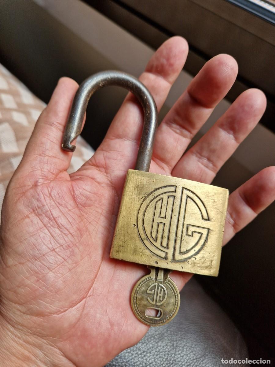 Antig&uuml;edades: CANDADO BRONCE MARCA CHG - Foto 5
