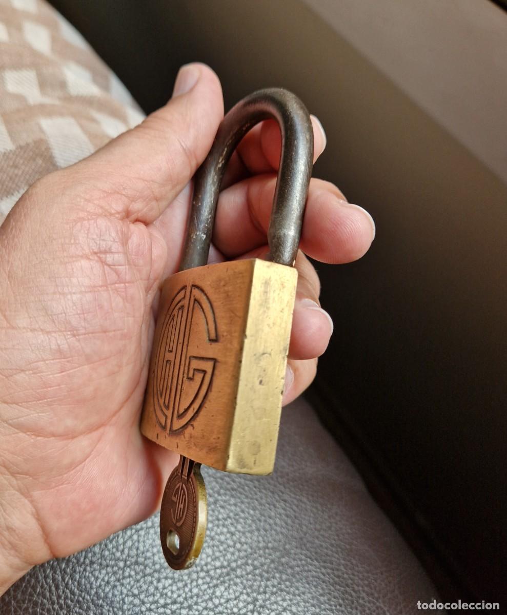 Antig&uuml;edades: CANDADO BRONCE MARCA CHG - Foto 7
