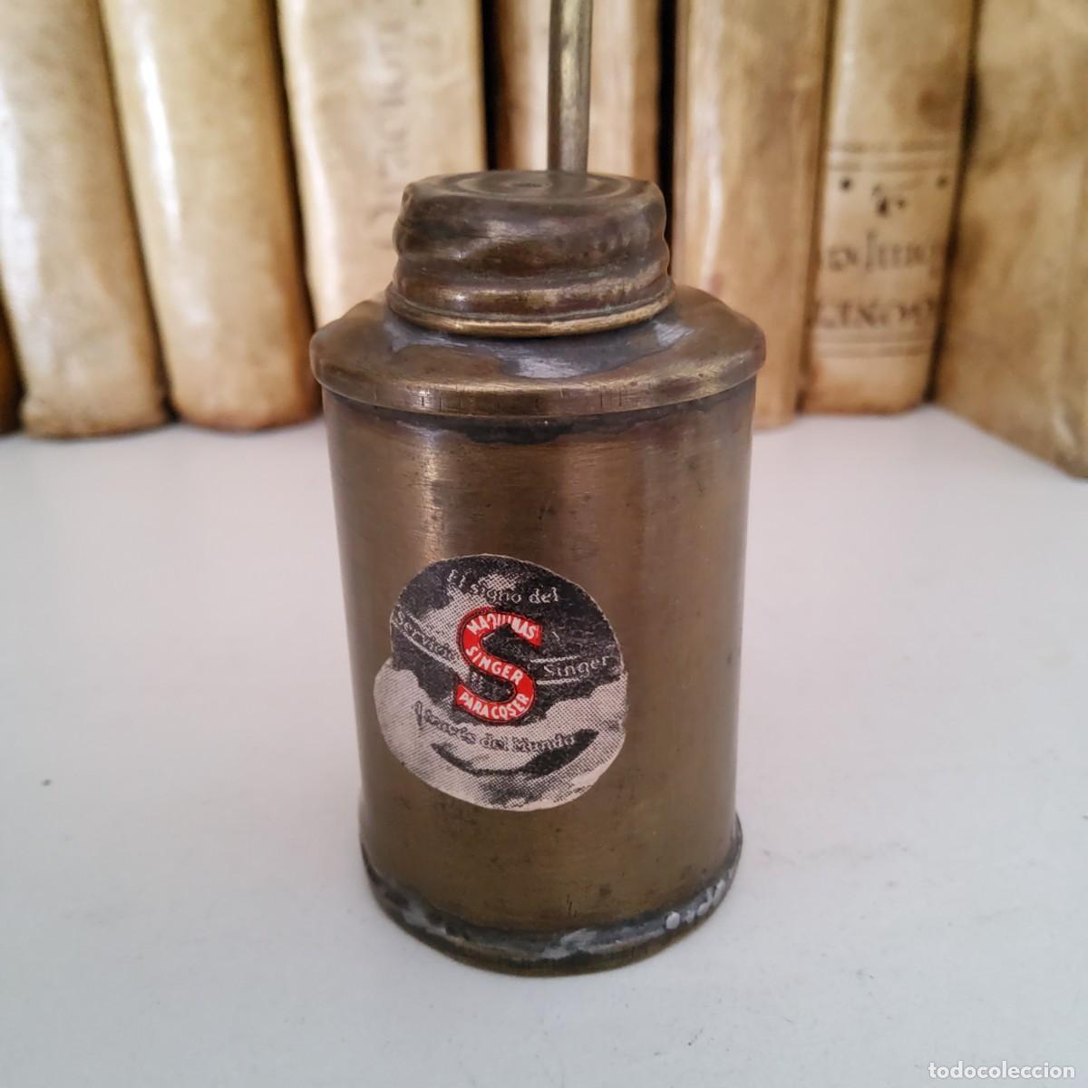Antig&uuml;edades: ANTIGUA ACEITERA DE MAQUINA DE COSER - Foto 8