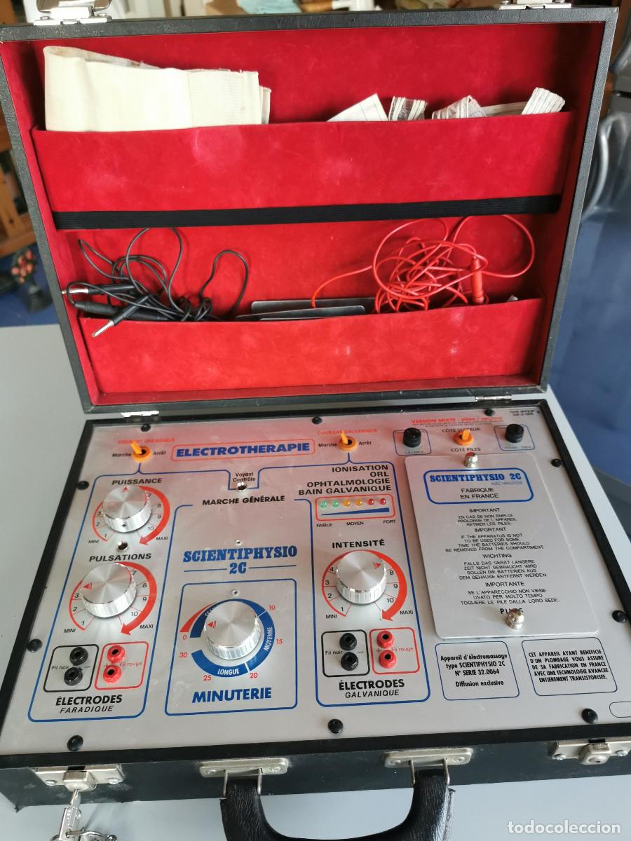 Antig&uuml;edades: Malet&iacute;n de electroterapia. Scientiphysio 2C. Electromasage. Versi&oacute;n mixta pilas-corriente - Foto 1