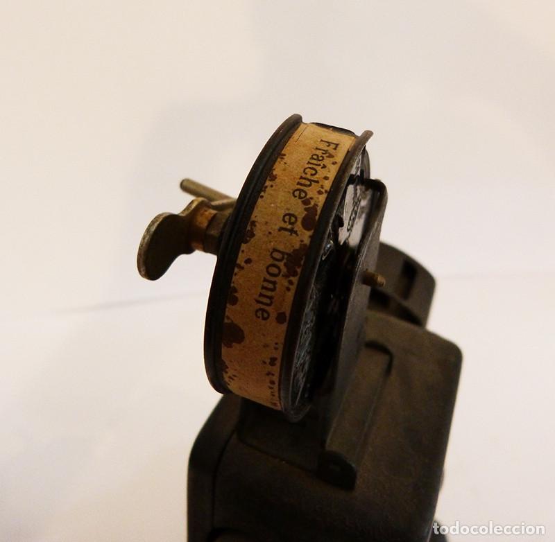 Antig&uuml;edades: Proyector Path&eacute; Kid - Foto 9