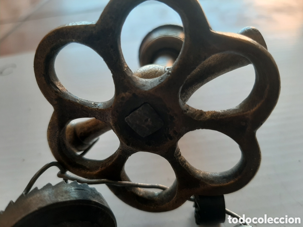 Antig&uuml;edades: FRESADORA HERRAMIENTA BRONCE CON 7 CABEZALES. ref AL - Foto 5