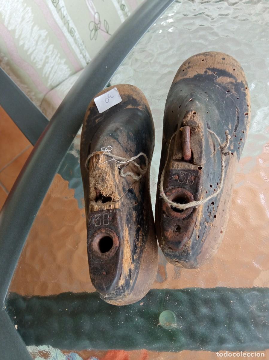 Antig&uuml;edades: Lote de hormas - Foto 15