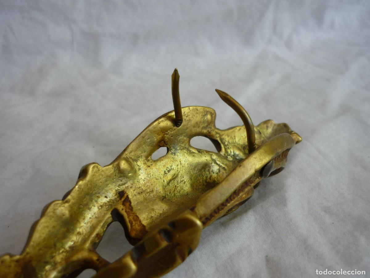 Antig&uuml;edades: Curioso Aplique de bronce - Foto 6