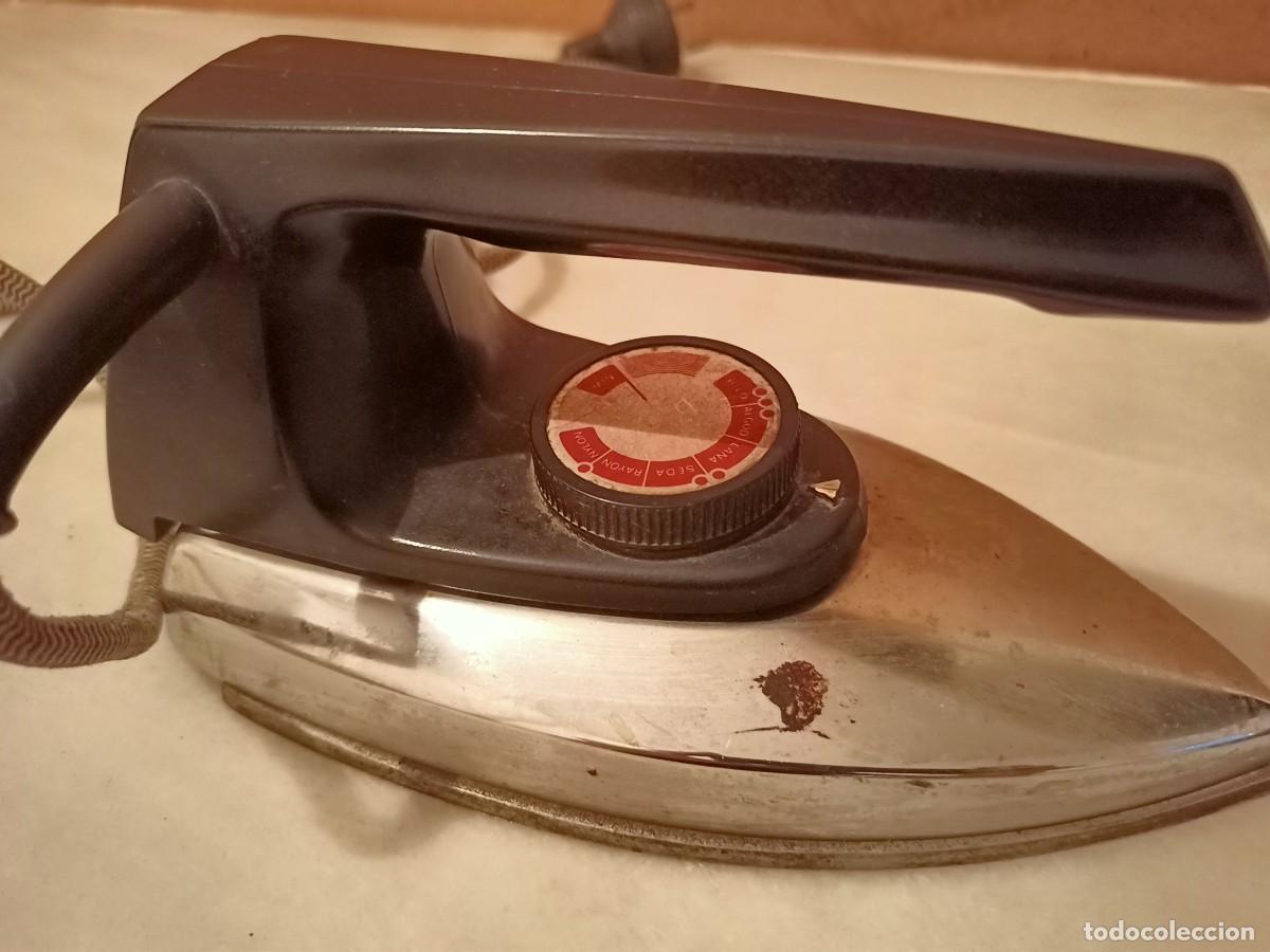 Antig&uuml;edades: Plancha vintage Ufesa - Foto 2