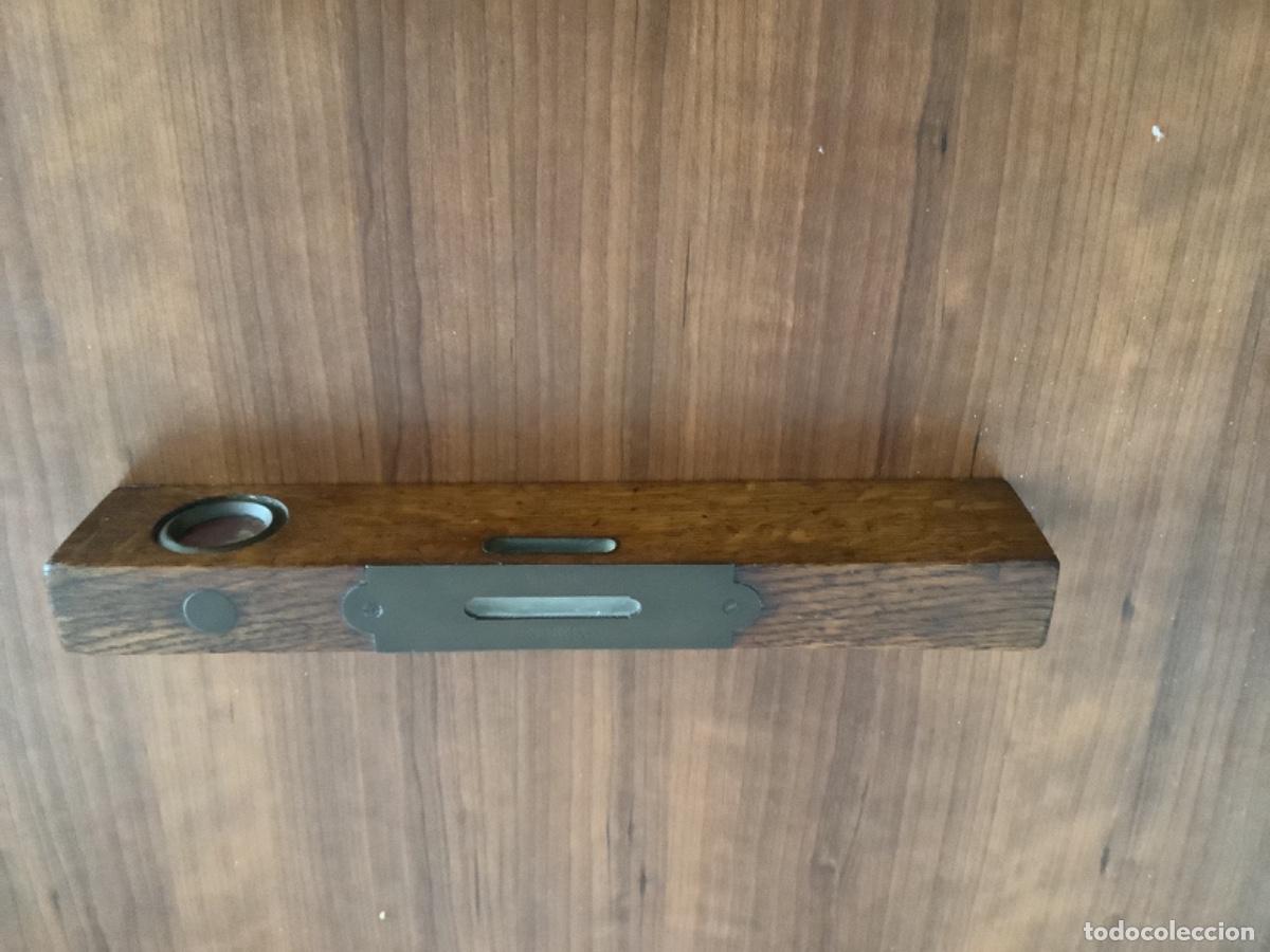 Antig&uuml;edades: NIVEL VINTAGE DE MADERA - Foto 3
