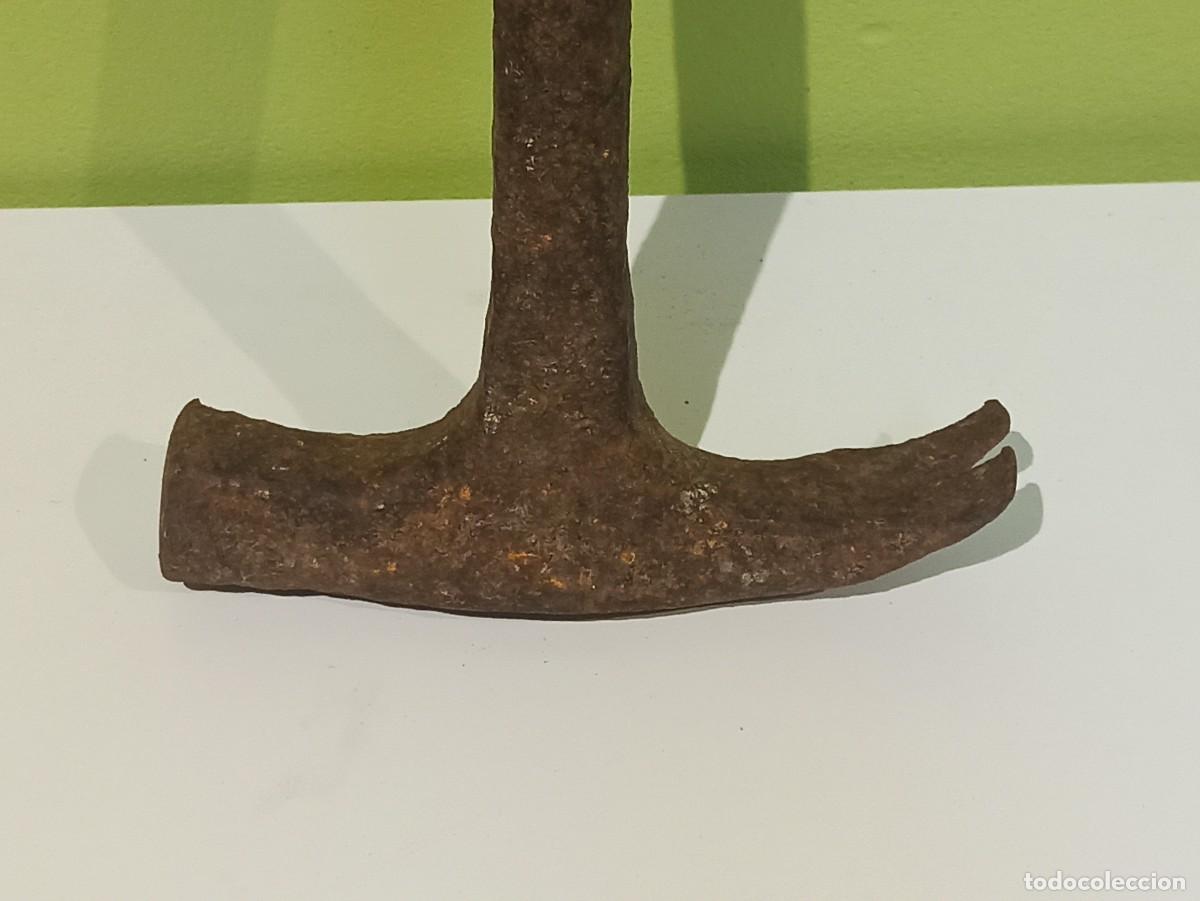 Antig&uuml;edades: Martillo encofrador antiguo de hierro - Foto 3