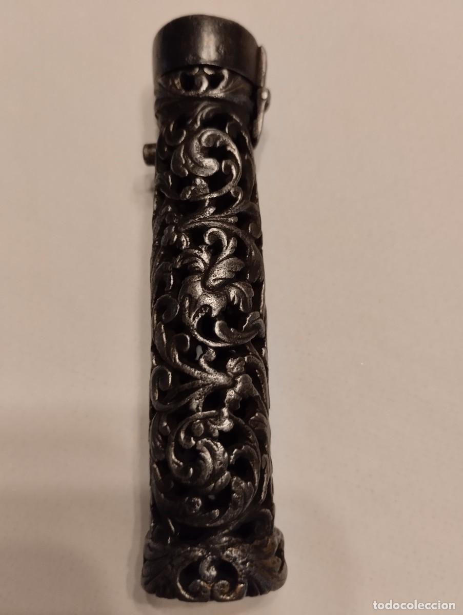 Antig&uuml;edades: Estuche antiguo hierro forjado - Foto 1