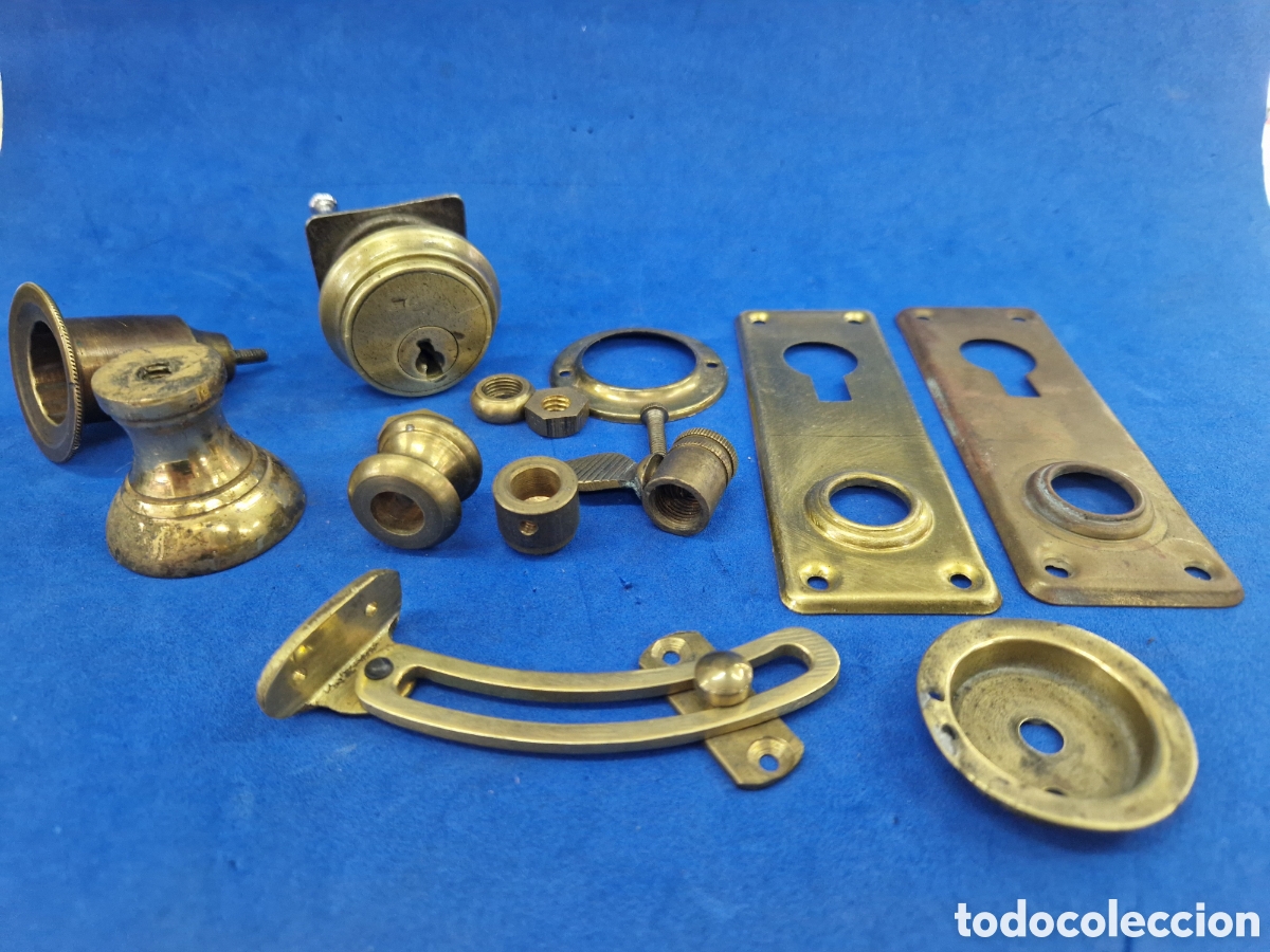 Antig&uuml;edades: Lote 15 piezas de bronce surtidas - Foto 2