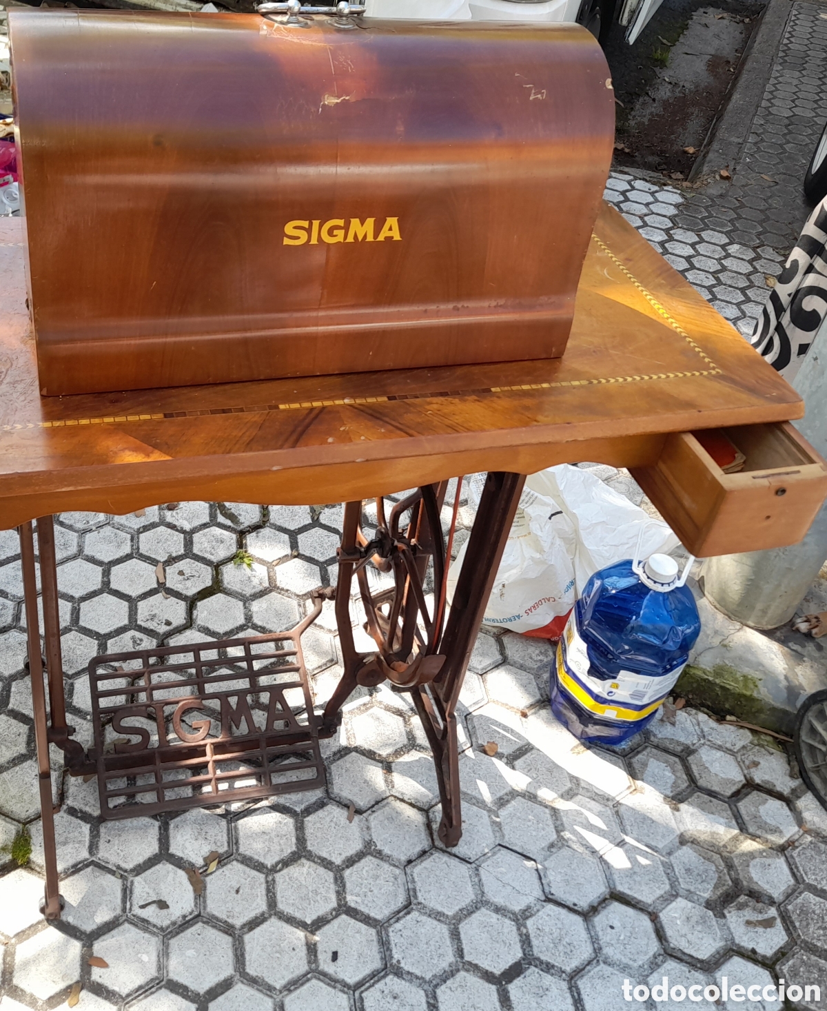 Antig&uuml;edades: M&aacute;quina de coser sigma modelo A - Foto 1