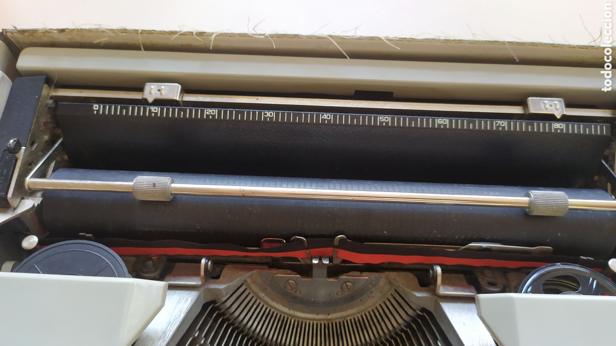 Antig&uuml;edades: M&aacute;quina de escribir Olivetti Dura - Foto 8