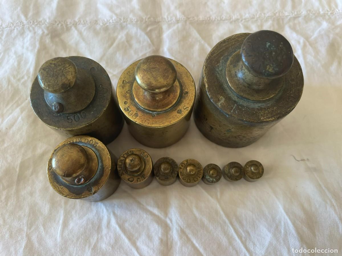 Antig&uuml;edades: LOTE DE 10 PESAS ANTIGUAS DE LATON - Foto 1