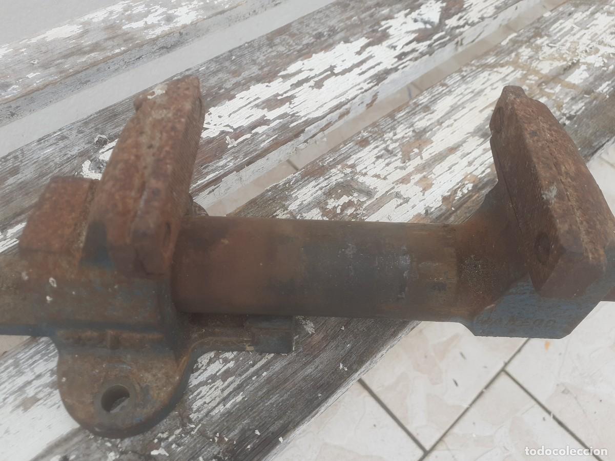 Antig&uuml;edades: Tornillo de mesa - Foto 8