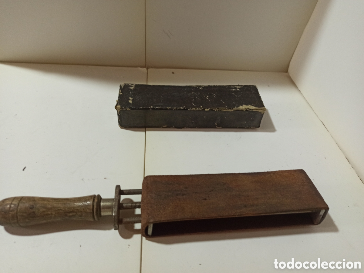 Antig&uuml;edades: Badana de barbero - Foto 1