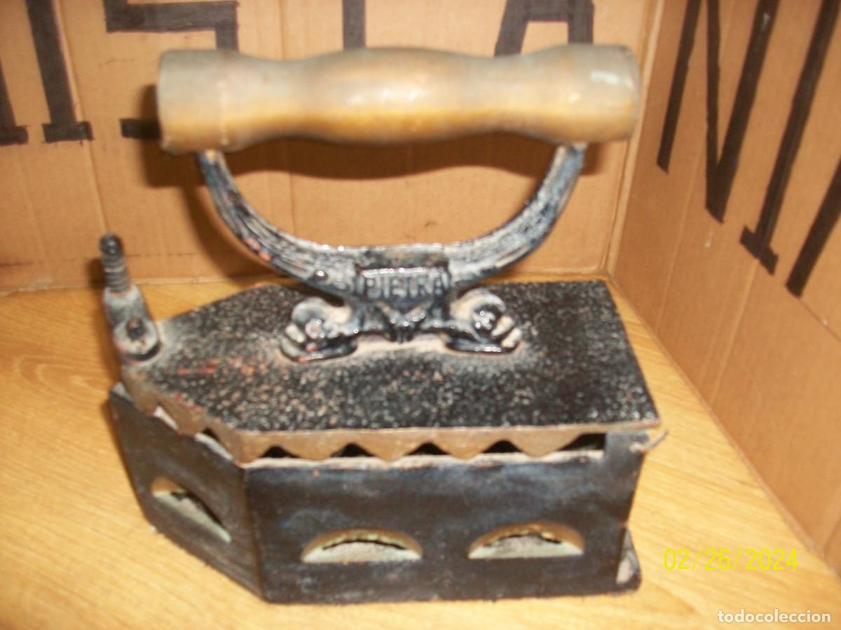 Antig&uuml;edades: PLANCHA A CARBON PIETRA - Foto 2