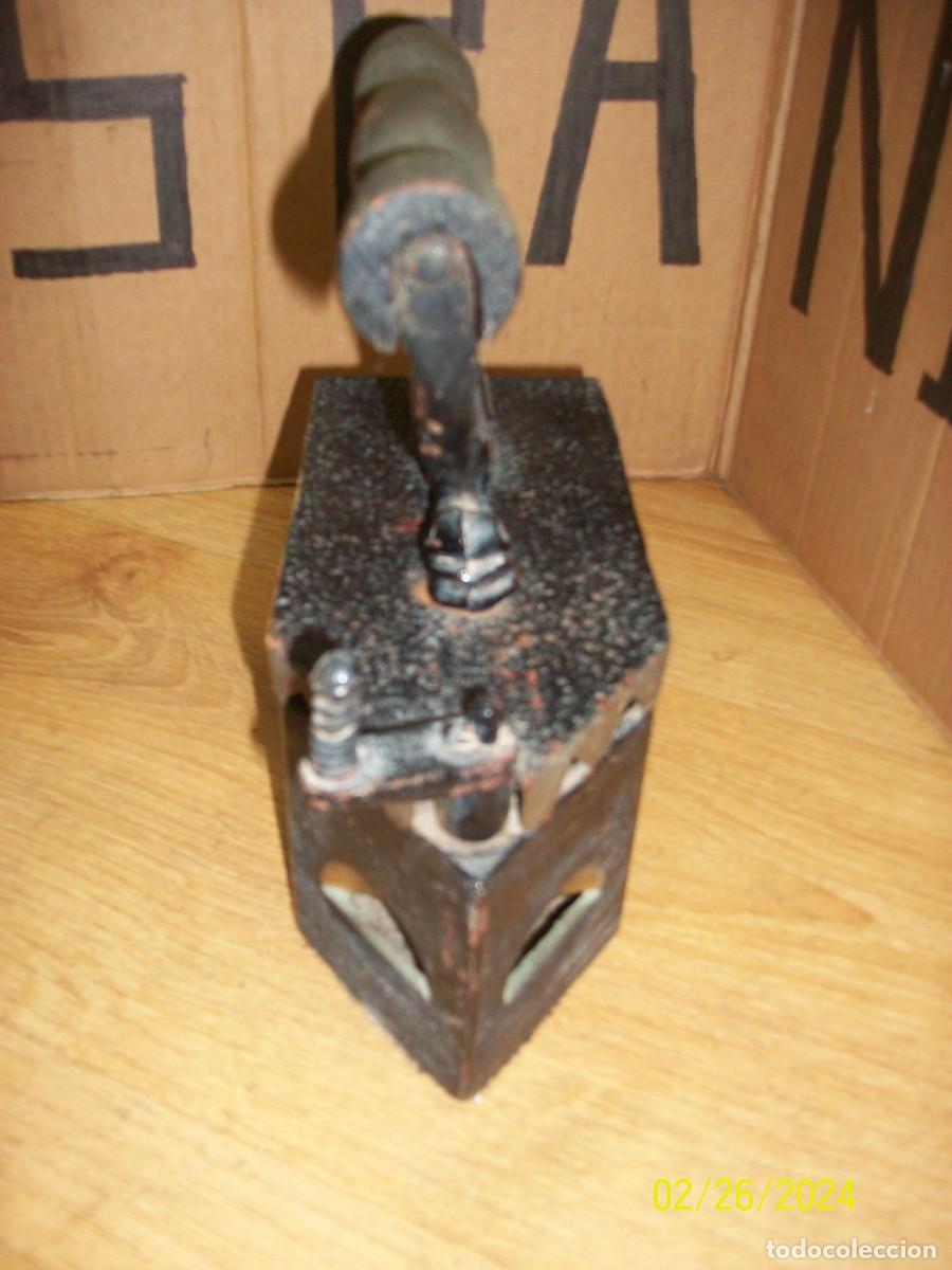 Antig&uuml;edades: PLANCHA A CARBON PIETRA - Foto 4