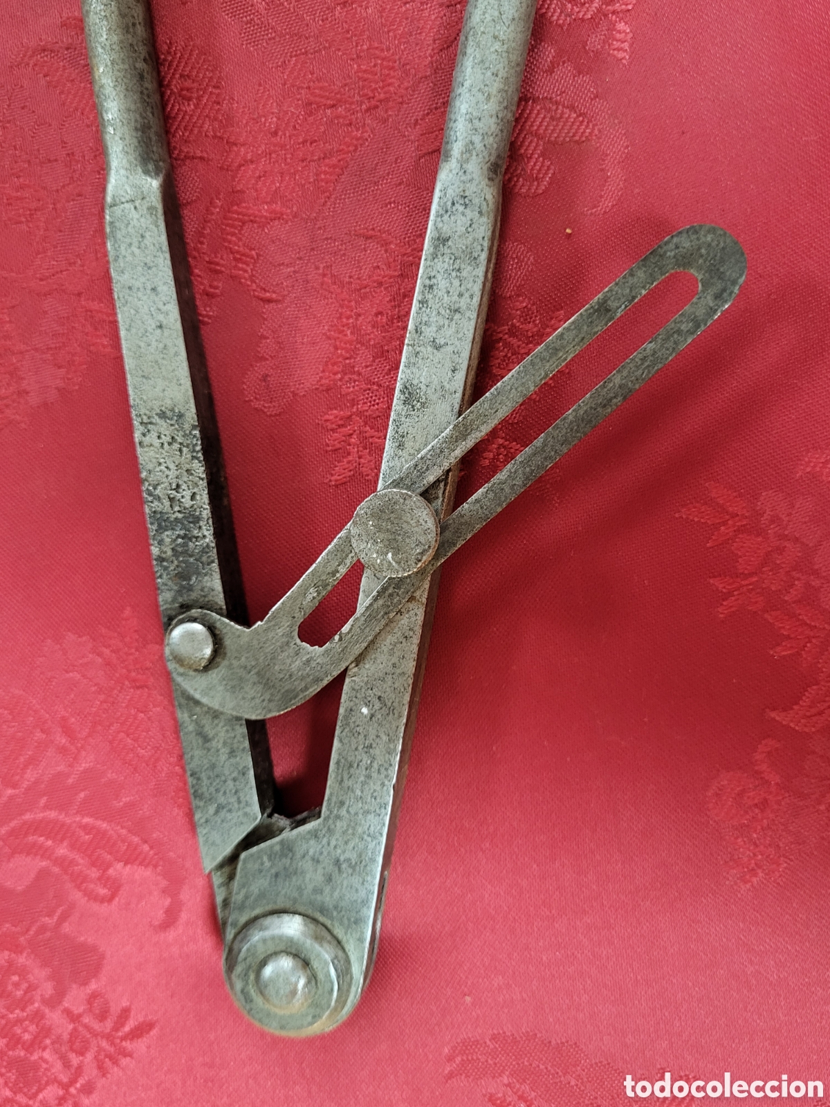 Antig&uuml;edades: COMPAS PROFESIONAL DE BISAGRA DE PUNTAS. 40CM - Foto 2