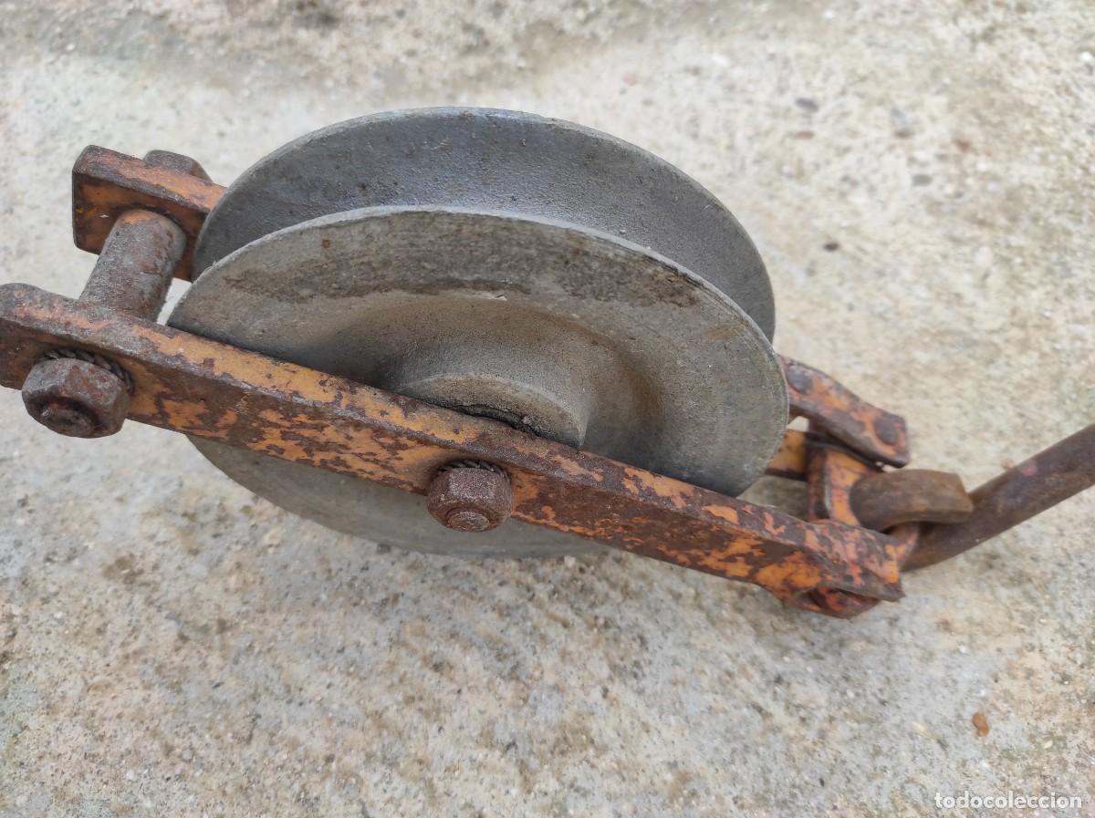 Antig&uuml;edades: Polea con gancho - Foto 3