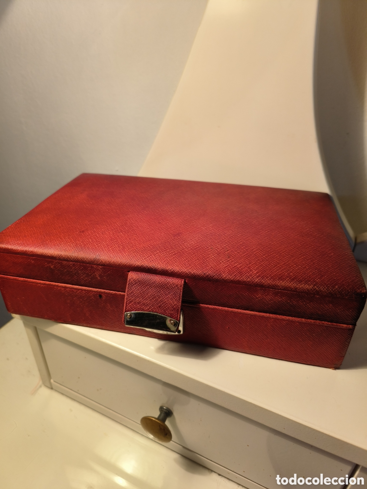Antig&uuml;edades: Caja de contabilidad piel roja - Foto 1