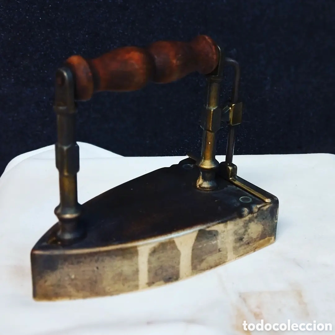 Antig&uuml;edades: Plancha de bronce sovi&eacute;tica - Foto 3